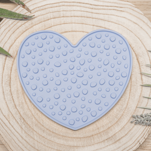 Enriching Heart Lick Mat For Dogs and Cats - Pet Store Collective