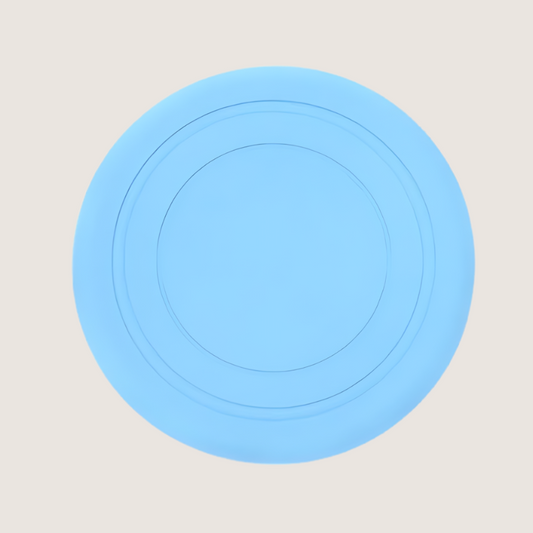 Blue silicone dog frisbee, 18cm x 18cm, crafted from flexible, BPA-free, food-grade silicone. Bite-resistant and durable, perfect for training and fetch.